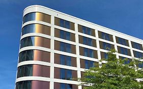 Element Frankfurt Airport Hotel  3*